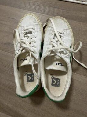 Veja White Canvas Sneakers Green V Size 6.5
